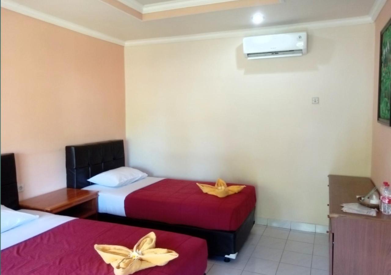 Lovina Beach Hotel 2* Lovina