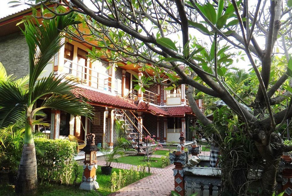 Hotel Lovina Beach Hotel 2*