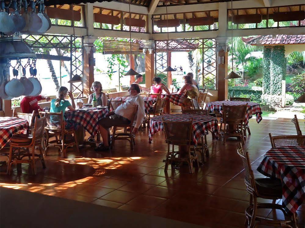 Lovina Beach Hotel Hotel 2*