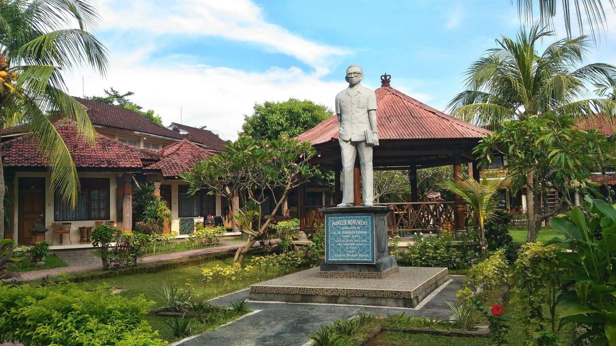Lovina Beach Hotel