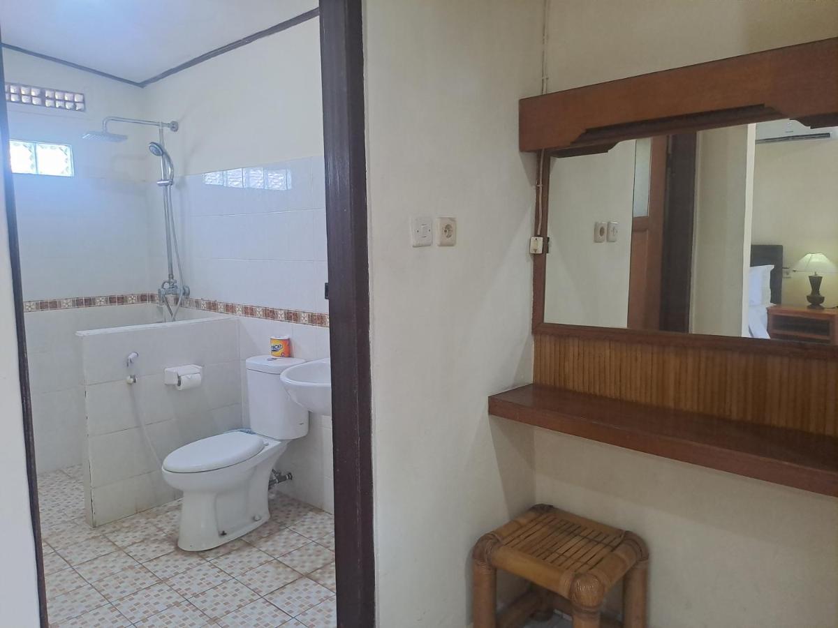 Hotel Lovina Beach Hotel