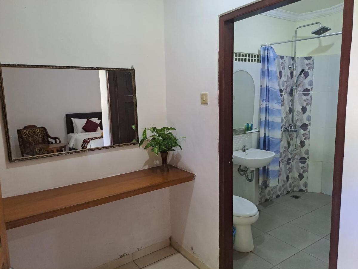 Hotel Lovina Beach Hotel Lovina (Bali)