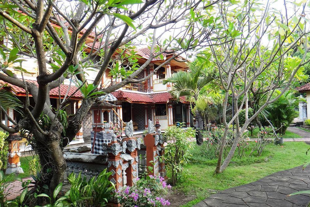 Hotel Lovina Beach Hotel 2*