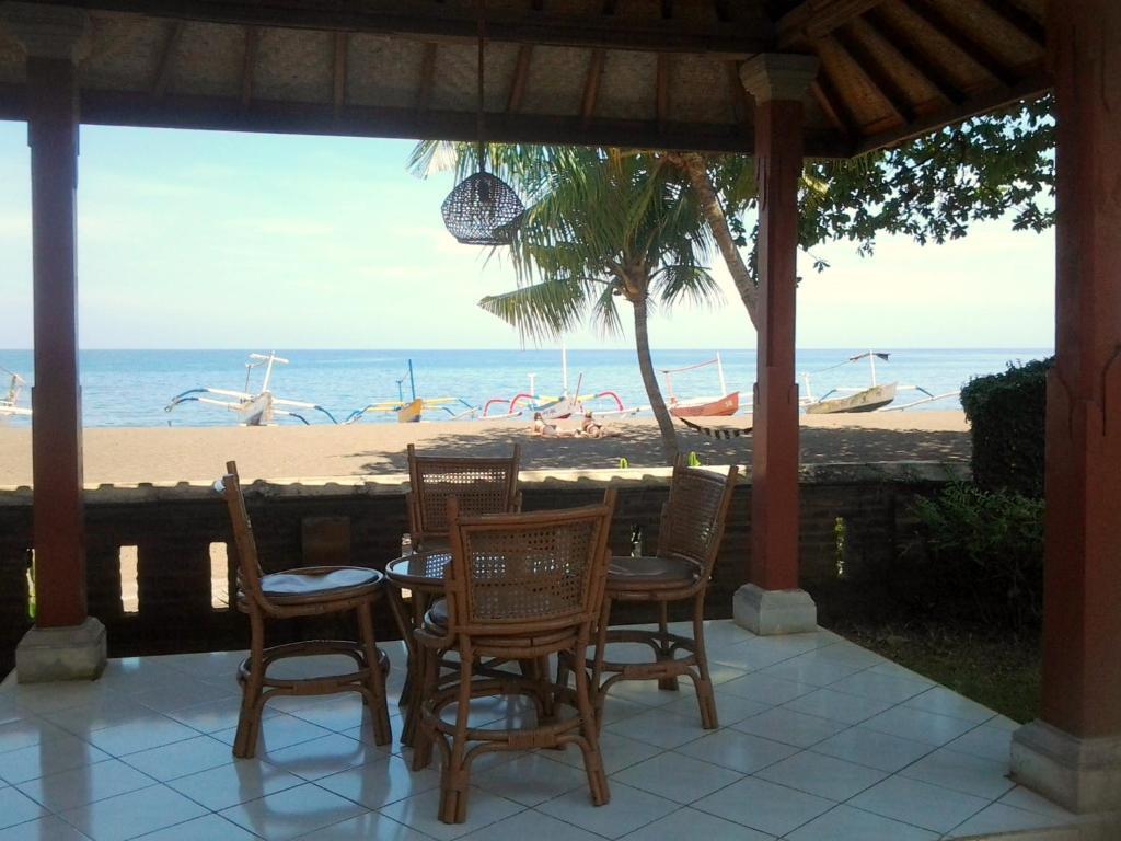 Hotel Lovina Beach Hotel