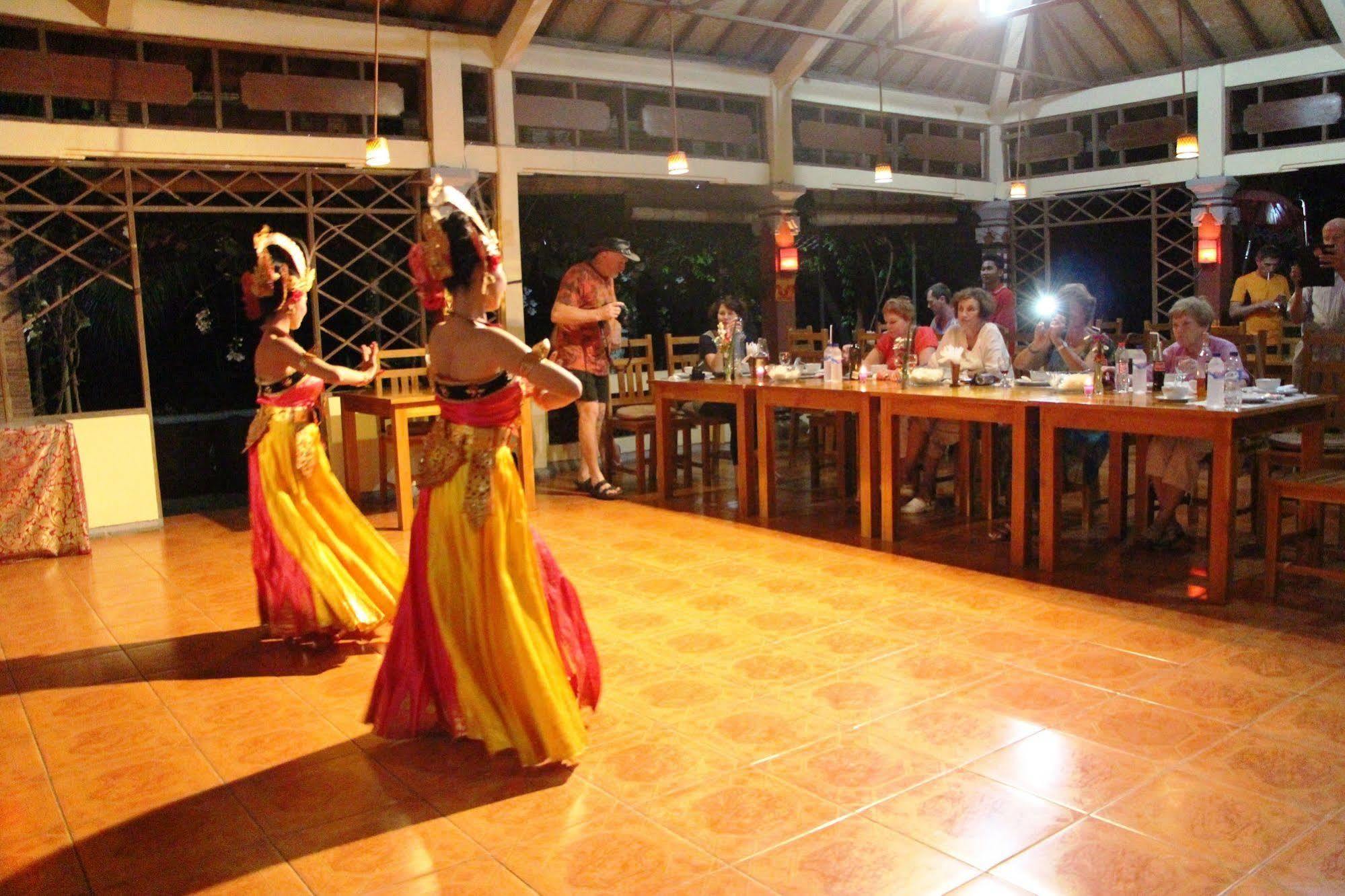 Lovina Beach Hotel Lovina (Bali)