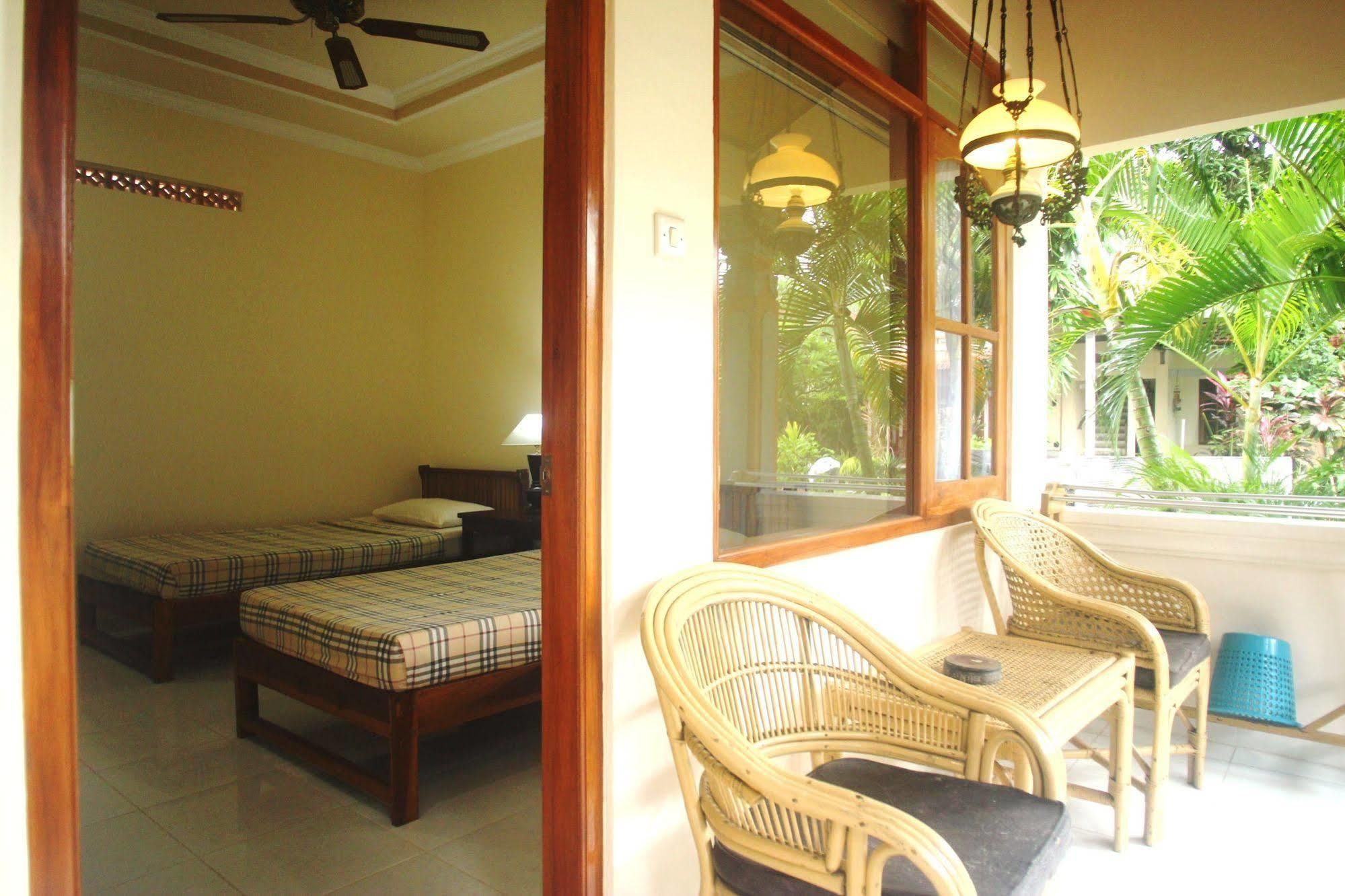 Lovina Beach Hotel Hotel Lovina (Bali)